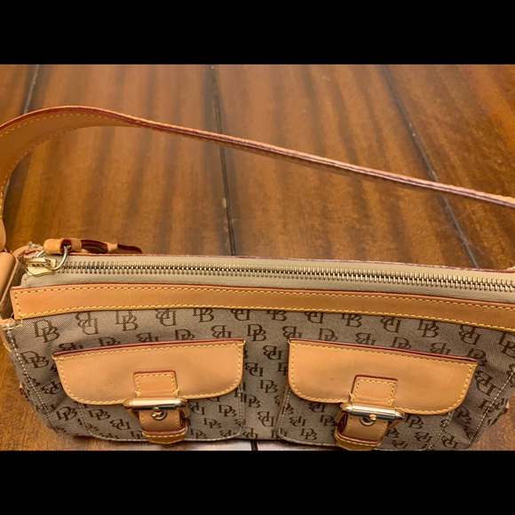 Dooney And Bourke Double Front Pocket Handbag - Picture 7 of 8